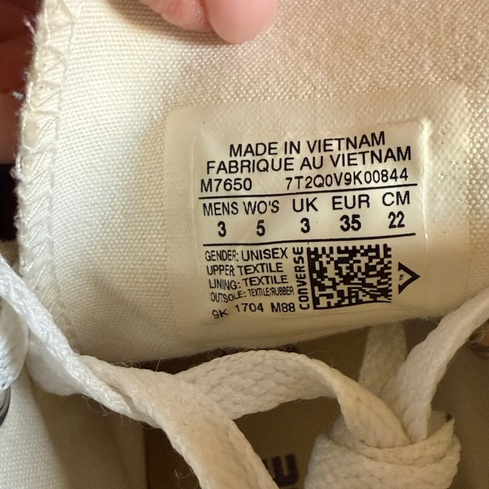CONVERSE ALL STAR CHUCK TAYLOR HIGH TOP CANVAS SNEAKERS UNISEX SZ MEN 3 WOMENS 5 - Picture 8 of 11